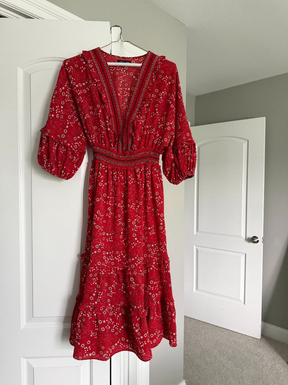 EUC Max Edition Size M Red Dress Floral Midi